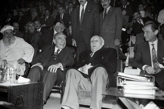<p><strong>24 Ocak 1993</strong><br />
<br />
Milliyetçi Çalışma Partisi (MÇP), düzenlenen kurultay ile adını Milliyetçi Hareket Partisi (MHP) olarak değiştirme kararı aldı.</p>
<p> </p>