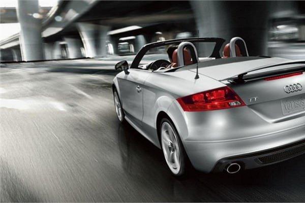 <p><strong>Audi TT Roadster</strong></p>

<p> </p>
