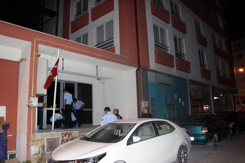 <p>Bolu'da FETÖ/PDY'ye finansal destek sağladığı gerekçesiyle 2 okul ile 6 yurt mühürlenerek kapatıldı.</p>
