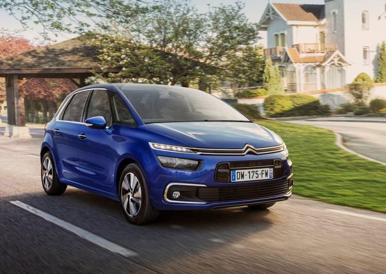 <p>Citroen C4 Picasso</p>
<p>2017 çıkışlı başlangıç fiyatı: 123.600 TL<br />
2016 çıkışlı başlangıç fiyatı: 110.800 TL</p>