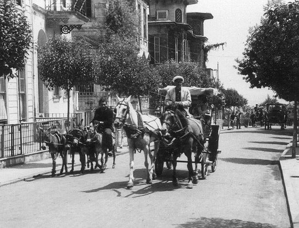 <p>1966 - Büyükada / Adalar</p>

<p> </p>
