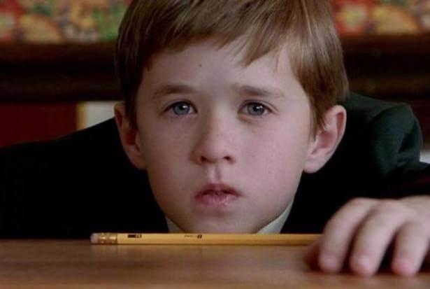 <p>Yıllar önce rol aldığı filmdeki "Ölü insanlar görüyorum" repliğiyle hafızalara kazınan Haley Joel Osment'ın son halini merak ediyor musunuz.</p>
