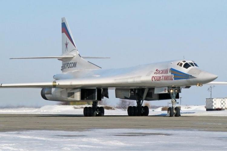 <p>TUPOLEV TU-160</p>

<p>Büyük bombardıman uçakları inşa eden sadece Birleşik Devletler değildi.</p>

<p>1980 lerde Sovyetler Birliği Topolev TU-160 bombardıman uçağını kamu oyuna duyurdu.</p>
