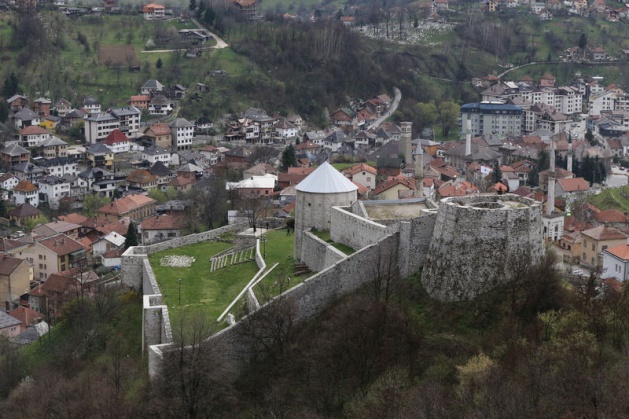 <p>Osmanlı dönemine ait nadide yapıları ve zengin doğal güzellikleri ile dört mevsim göz kamaştıran Balkan ülkeleri, baharın gelmesiyle birlikte gezi tutkunu turistleri ağırlamaya hazırlanıyor.</p>