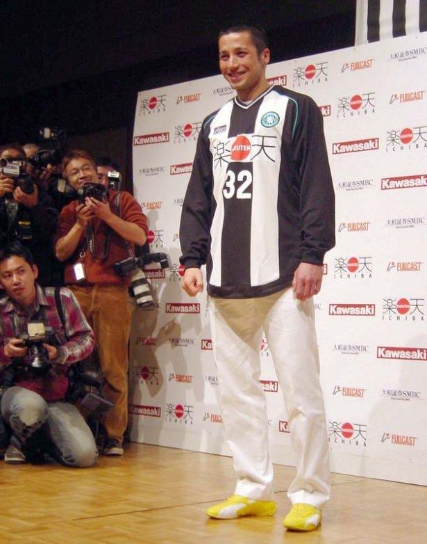 <p>Vissel Kobe formasıyla İlhan Mansız: 2004</p>
