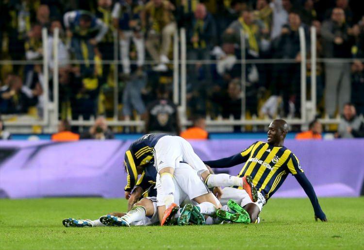 <p>Ziggo Sport (Hollanda) - Fenerbahçe'nin süper kahramanı van Persie</p>