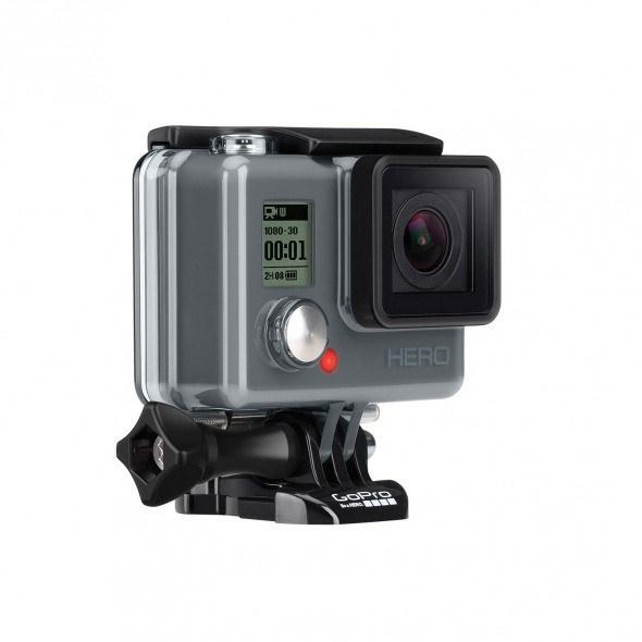 <p><strong>4. GoPro HERO</strong><br />
Sağlam taşınabilir kameradır. GoPro HERO4 Siyah saniyede 30 kare 4K görüntüler yakalar ve düşük ışık koşullarında daha iyi çalışır.</p>
