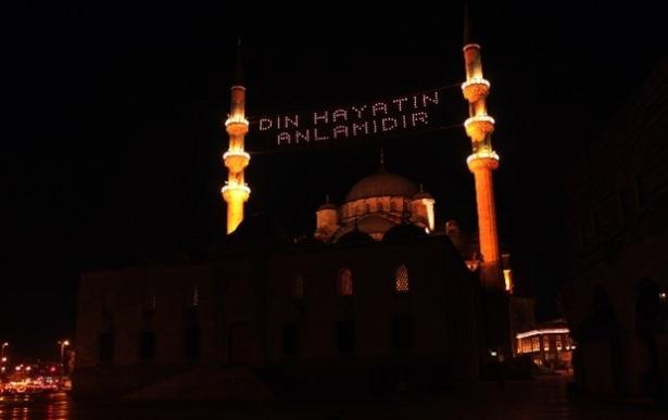 <p>Eminönü Yeni Camii</p>

<p> </p>

