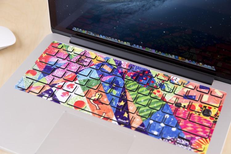 <p>İşte bilgisayarınızı tek düze görüntüden kurtaracak ve size özgü kılacak klavye sticker tasarımları.</p>
