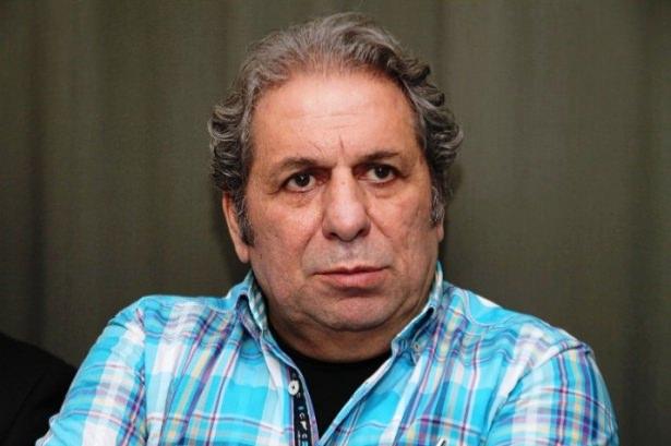 <p><strong>Erman Toroğlu: Hakem G.Saray'dan iyiydi</strong><br />
<br />
Hakem Mete Kalkavan nasıldı derseniz, Galatasaray'a göre çok iyiydi.</p>