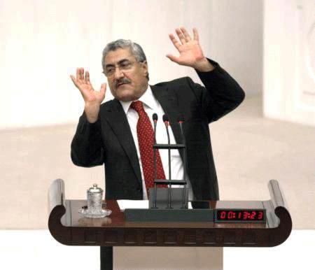 <p>Zeki Ergezen</p>
