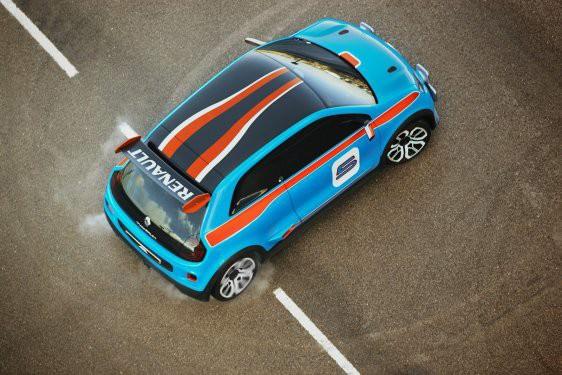 <p>Twin’Run, yollarda Laguna, Espace ve Latitude’ün ve yarışlarda Mégane Trophy’nin kullandığı Renault-Nissan Ortaklığının ürünü olan V4Y motoru ile donatıldı.</p>