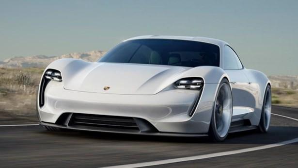 <p>Otomotivin devleri ile tutkunlarını buluşturan Frankfurt Otomotiv Fuarı kapılarını açtı. Her fuarda olduğu gibi Frankfurt’ta da en çok ilgiyi geleceğin teknolojilerine sahip konsept otomobiller görüyor.</p>
