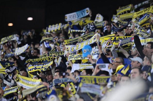 <p>Sinop: %35 FB - %34 GS - %19 BJK</p>