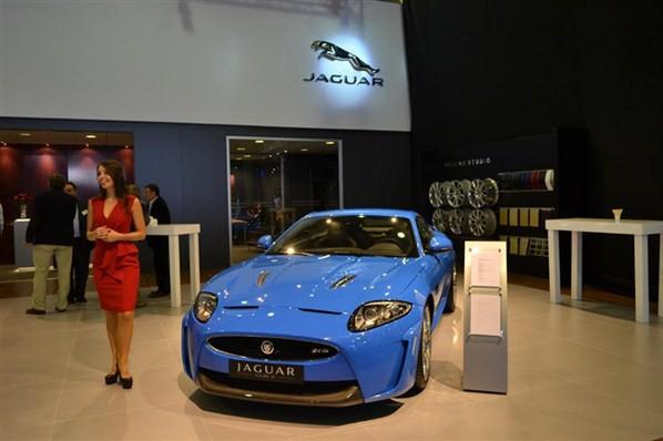   Jaguar XKR-S