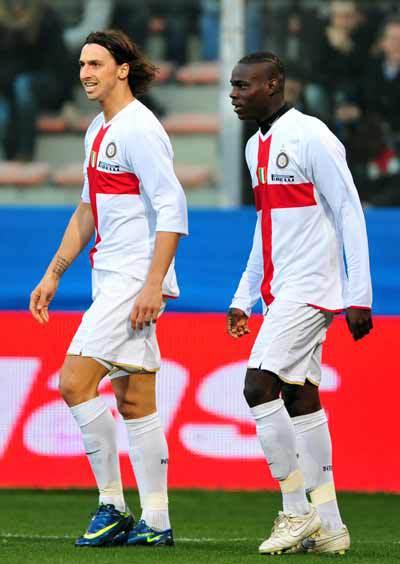 <p><strong>ZLATAN IBRAHIMOVIC</strong><br />
"Balotelli Real Madrid'e mi? Hayır. Bence Barcelona'ya daha çok uyar; vasat takım, vasat oyuncu."</p>