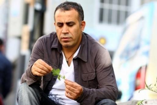 <p><strong>Haluk Levent</strong><br /><br />Selçuk Yula! Hiç değilse Atatürkçüsü,AKP lisi, Sosyalisti,Ulusalcısı,Kürdü hepsi bugün sana başsağlığı konusunda birleştiler. Nur içinde yat</p>