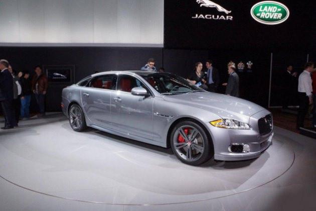 <p>Jaguar XJR</p>