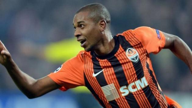 38-Fernandinho