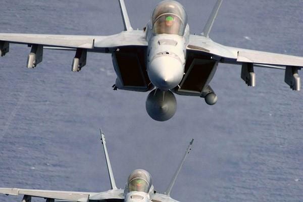 <p><strong>F-18 Super Hornet</strong><br />ABD'li silah üreticileri tarafından geliştirilen F-18 Super Hornet, dünyadaki en güvenilir savaş uçaklarından biri olarak biliniyor.</p>