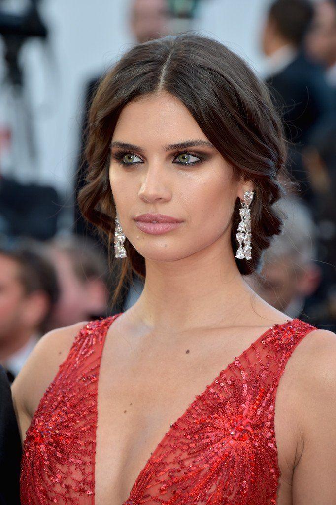<p><strong>Sara Sampaio</strong></p>
