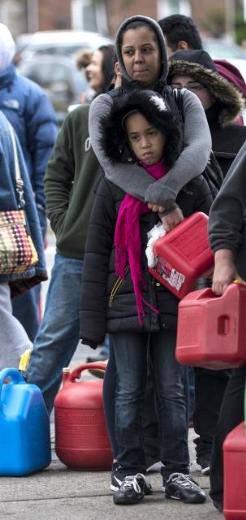 Moody's tarafından açıklanan verilere göre Sandy'nin ABD'de neden olduğu maddi kayıp 50 milyar dolara yakın. New York City'de yeni bulunan cesetlerle birlikte ABD genelindeki ölü sayısı 100'e yaklaştı. Bunlardan ikisi, iki ve dört yaşlarında çocuklara ait.