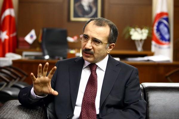 <p>Milli Eğitim Bakanı Ömer Dinçer - Galatasaray</p>
