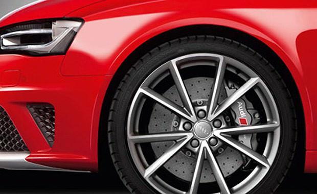 <p>6. AUDI RS5 ''wave'' brake rotors</p>
