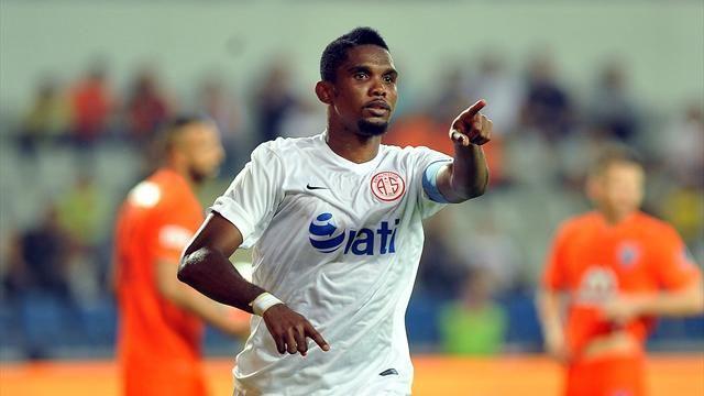 <p>Samuel Eto'o 3.000.000 milyon avro</p>