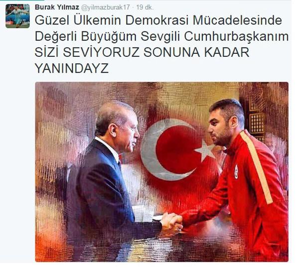 <p>Burak Yılmaz: Güzel Ülkemin Demokrasi Mücadelesinde Değerli Büyüğüm Sevgili Cumhurbaşkanım SONUNA KADAR YANINDAYIZ</p>