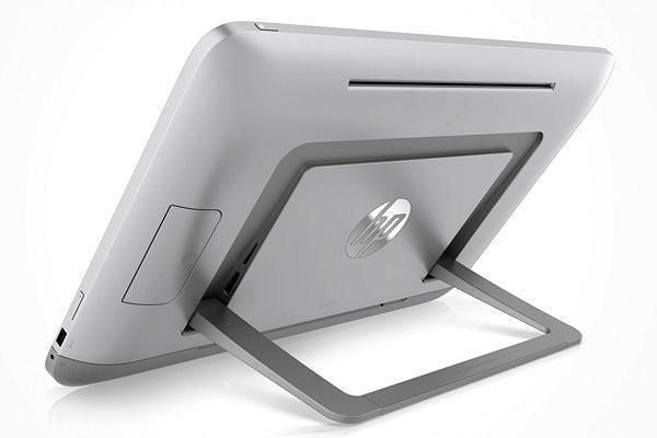 <p><strong>HP Envy Rove 2</strong><br />HP'nin Envy Rove 2 modeli, tabletlere rakip olmasa da masaüstü bir bilgisayarın özelliklerini sınırlı taşınabilirlikle bir araya getirmiş. Beş kilodan biraz daha ağır olan bu şarjlı bilgisayarı yerinden kaldırıp evde veya ofiste herhangi bir yere kolaylıkla götürmek mümkün. Bilgisayarın dik durması içinse arkasında katlanır bir destek bulunuyor.</p>