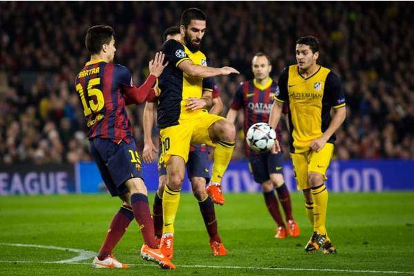 Zorlu karşılaşma Diego ve Neymar'ın karşılıklı golleriyle 1-1 berabere biterken Atletico Madrid, yarı final için avantaj yakaladı.