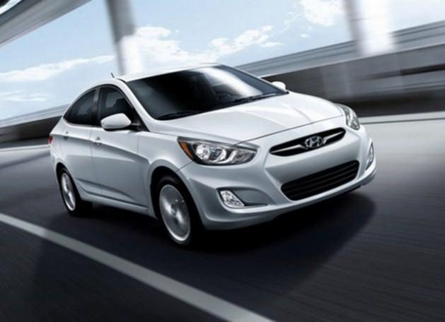 <p>Hyundai Accent Blue 1.4 CVVT Otm. 100 Km'de 6.3lt yakıt tüketiyor.</p>

