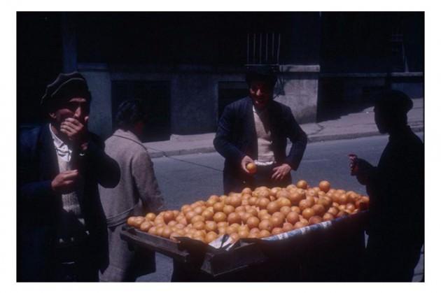<p>Indiana Üniversitesi, Charles W. Cushman fotoğraf koleksiyonundan eski İstanbul fotoğrafları çıktı. Günümüze kıyasla daha tenha görülen İstanbul'un bu fotoğrafları 1965 yılında çekilmiş.</p>