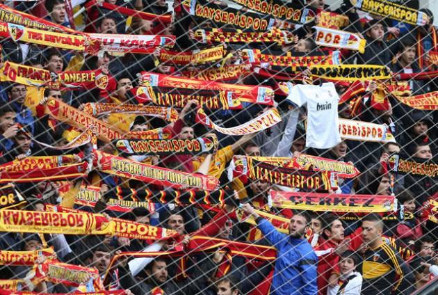 <p>Şanlıurfa: %40 GS - %32 FB - %17 BJK</p>