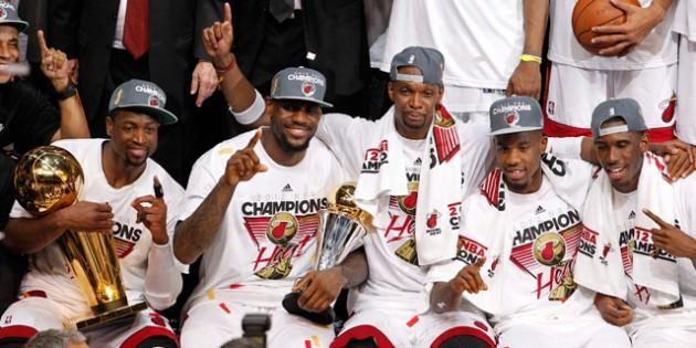 - Amerikan Ulusal Basketbol Ligi (NBA) finalinde Oklahoma City'yi 121-106 yenerek, seride 4-1 öne geçen Miami Heat, 2012 sezonunun şampiyonu oldu.
