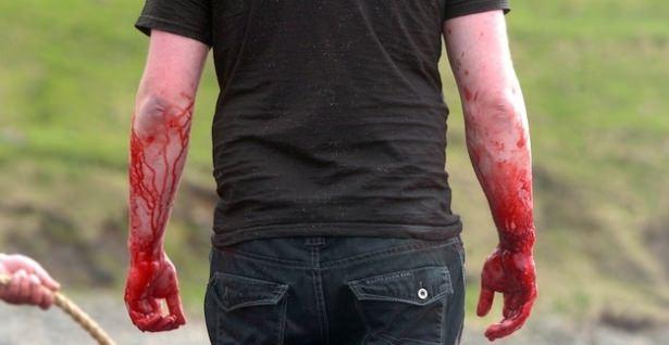 <p>Bu sırada suyun tamamen kırmızı bir renge b&uuml;r&uuml;nd&uuml;ğ&uuml; g&ouml;r&uuml;l&uuml;yor.</p>

<p>&nbsp;</p>
