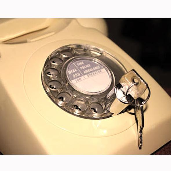 <p>Bir zamanların telefon kilidi böyleydi!</p>

<p> </p>
