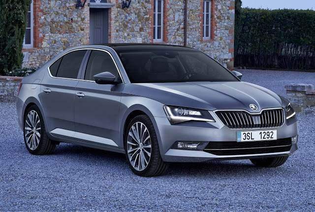 <p>Skoda, Türkiye’de Yılın Otomobili seçilen Superb’de 4.000 TL’ye varan avantajlar sunuyor.</p>