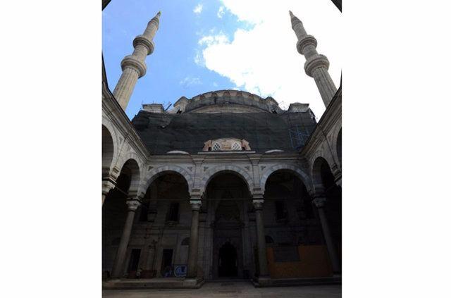 <p>Nuruosmaniye Camisi</p>

<p> </p>
