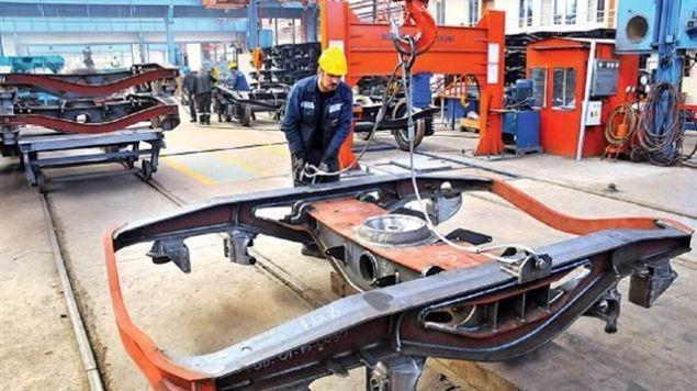 <p>YHT hatlarının sayısı artarken, yeni yıldaki mevcut yatırımların yanı sıra 'Yeni Nesil Milli Yük Vagonu'nun hizmete girmesi planlanıyor. Ayrıca yeni yılda özel sektör işletmecileri de demiryollarında hizmet sunmaya başlayacak.</p>

<p> </p>
