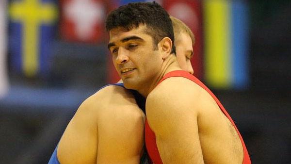 Nazmi AVLUCA YAŞ: 35, BOY: 1.77, KİLO: 84 KULÜBÜ: ASKİ YARIŞ GÜNÜ: 6 Ağustos İDDİALI RAKİPLERİ: Selimov (BLR), Marinov (BUL), Janikowski (POL), Khugaev (RUS) EN İYİ DERECELERİ: 2008 Olimpiyat 3.’sü, 2009 Dünya 1.’si, 2006 Dünya 2.’si, 2011, 2005 Dünya 3.’sü, 2010, 08, 04 Avrupa şampiyonu