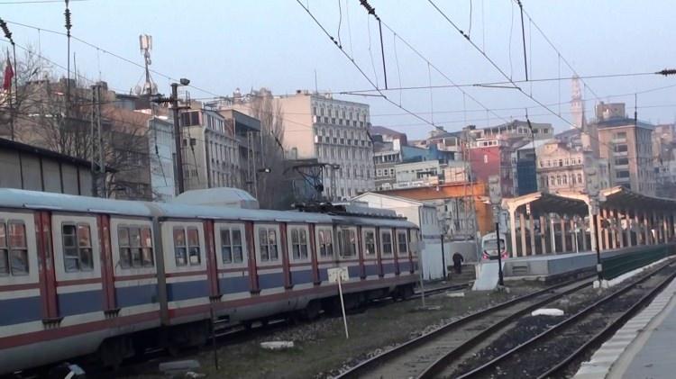 <p>Havadan çekilen görüntülerde Marmaray’dan sonra devam edecek olan yolun güzergahı net bir şekilde belli oluyor. </p>
