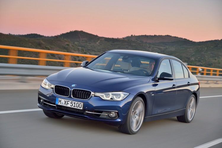 <p><strong>3 serisi / 1.5 Benzin Otomatik Sedan Joy</strong></p>
<p>ESKİ FİYAT: 131.700<br />
YENİ FİYAT: 145.324</p>