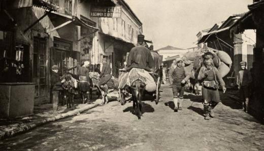 <p>1920'li yılların başlarında İzmir.</p>