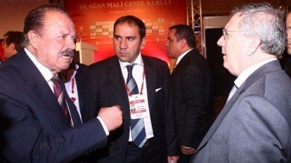 <p>1967'de Konya asfaltı üstündeki Ankara Un Sanayi'nin bulunduğu arsayı satın alarak halen başında olduğu un fabrikasını kurdu. Bunun sayesinde Ankara'nın büyük sanayicileri arasına girdi. 1975'te, ailesinin eski mahallesinin takımı olan Hacettepe'nin başkanı oldu.</p>

