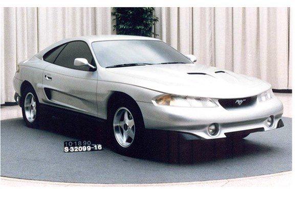 <p>1990 Ford Mustang Rambo tasarım çalışması.</p>