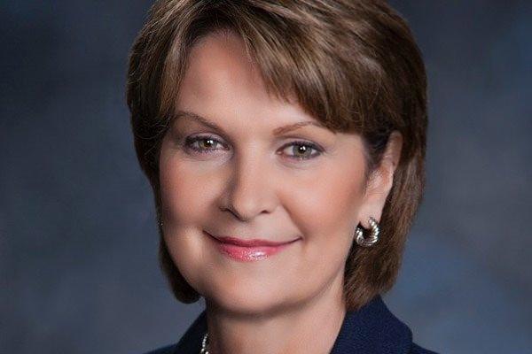 <p>7. Marillyn Hewson</p>
<p>Lockheed Martin Başkanı ve CEO'su</p>