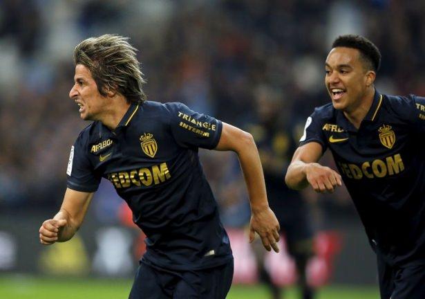 <p><strong>Coentrao, adım adım Fenerbahçe'ye...</strong></p>
<p>Fenerbahçe'nin sol beki için ilk isim Monaco'da kiralık olarak forma giyen Real Madrid'in Portekizli sol kanat oyuncusu Fabio Coentrao oldu.</p>