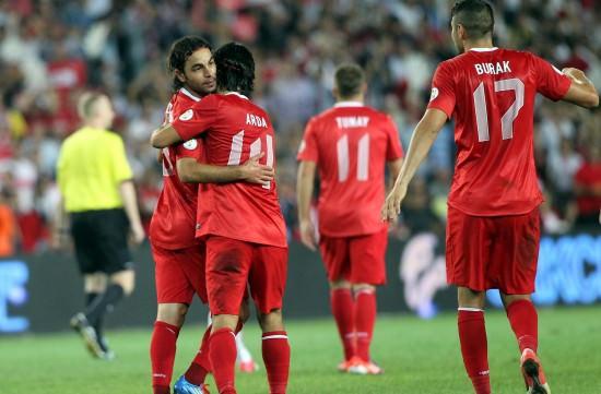 Türkiye, FIFA dünya sıralamasında 4 basamak yükselerek 29'uncu sırada yer aldı.